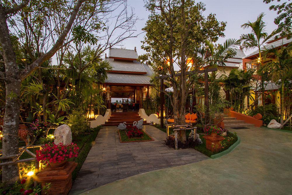 Phusanfah Resort Mae Taeng Exterior photo